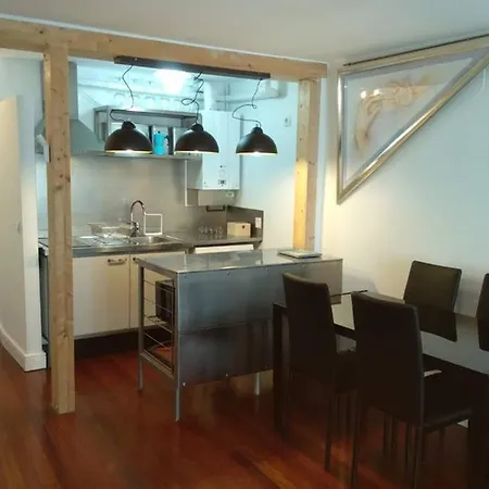 La Joya Del 32. Centro De Burgos. Wifi Apartment