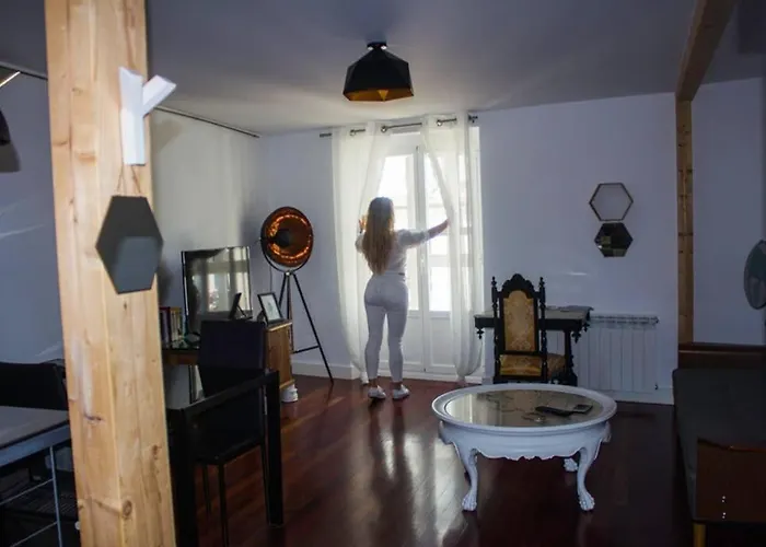 La Joya Del 32. Centro De Burgos. Wifi